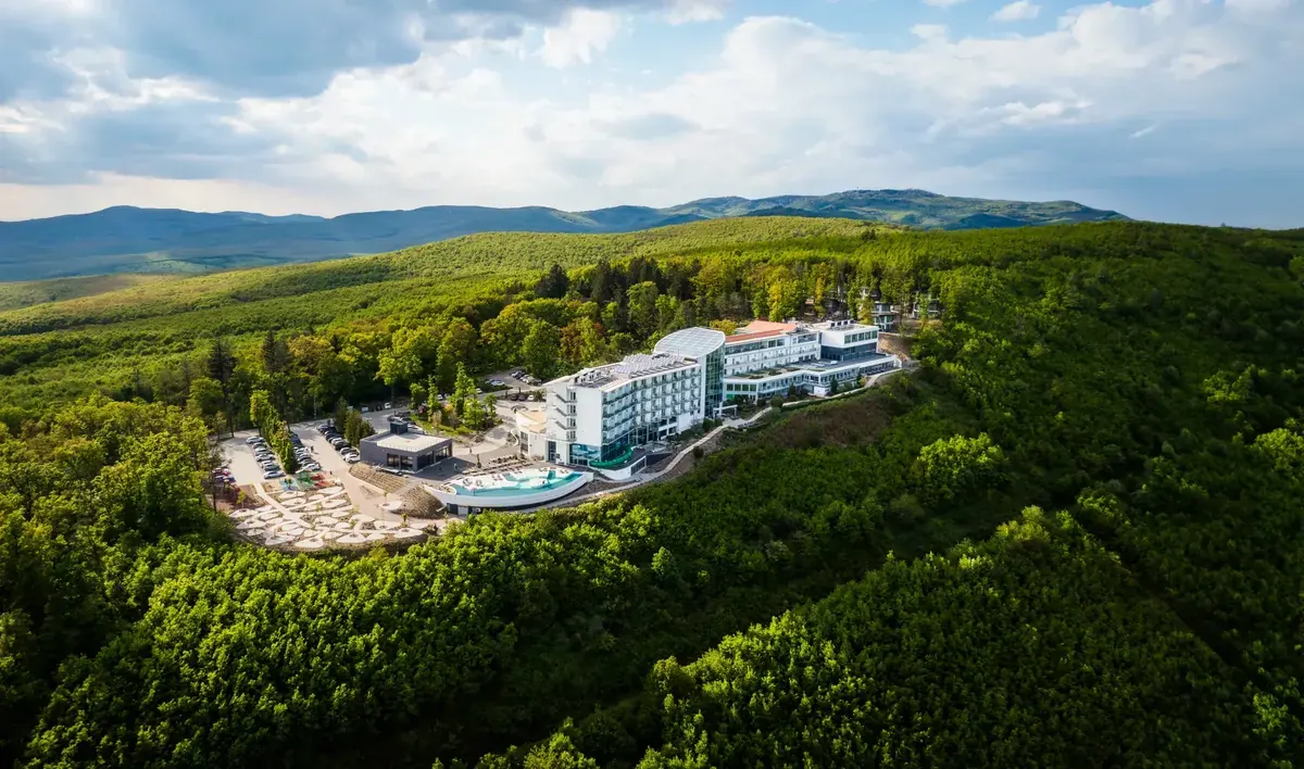 Hotel Ózon & Luxury Villas****superior – Konferencia és Wellness a Kékestető Lábánál
