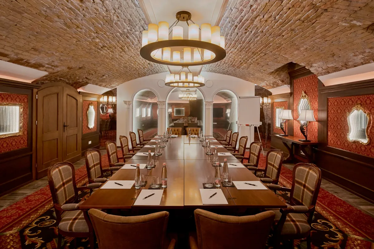 Mystery Hotel Pythagoras terem, 50 m2, boltozatos mennyezet, 20-30 fő, szabadkőműves design, exkluzív meeting